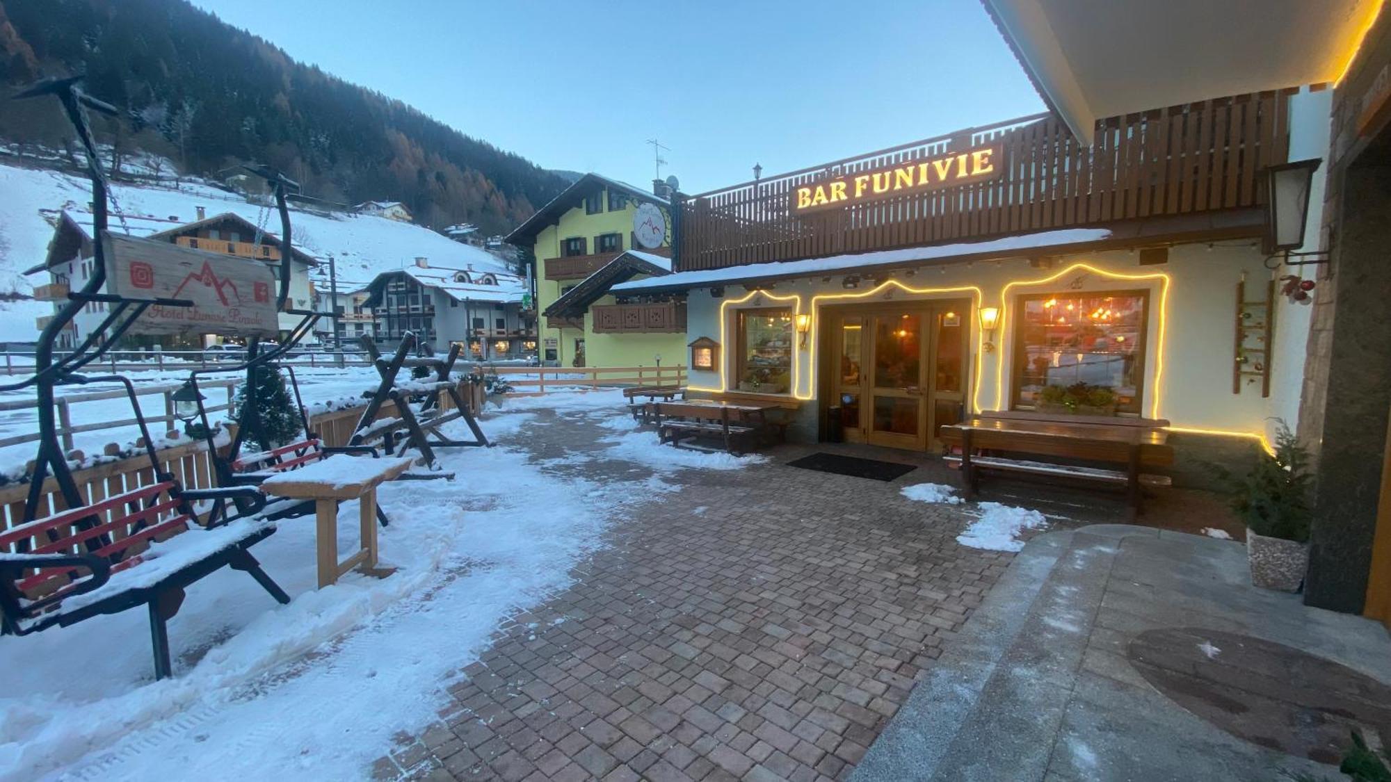 Casteluce Hotel Funivie Pinzolo Extérieur photo