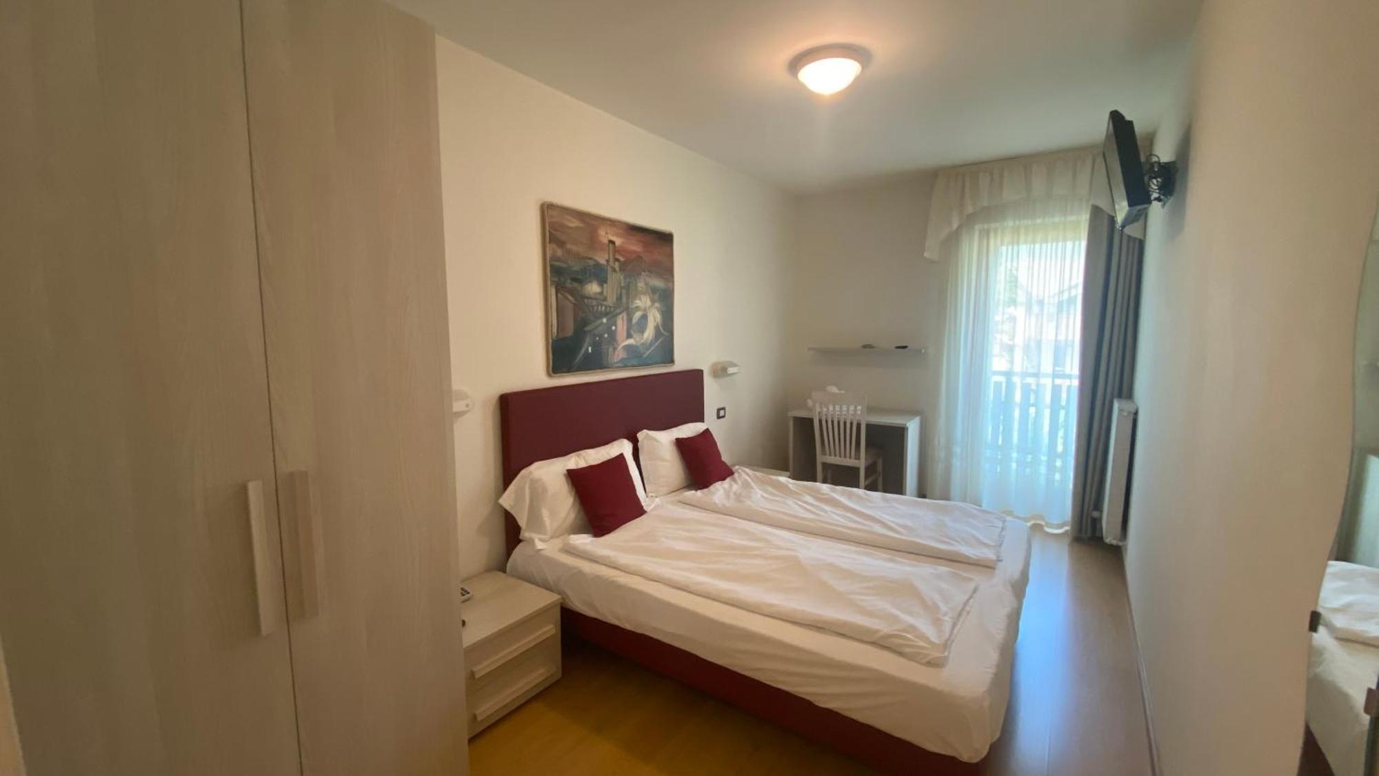 Casteluce Hotel Funivie Pinzolo Extérieur photo